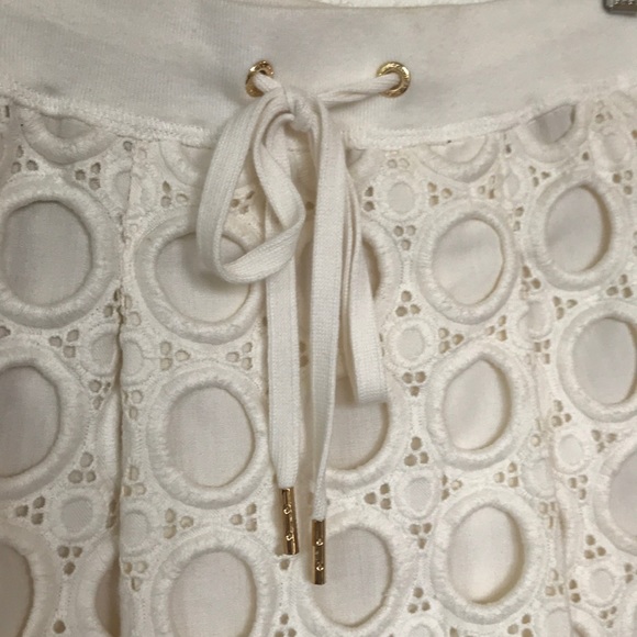 Juicy Couture ivory circle eyelet mini skirt Sz XS - Picture 2 of 5